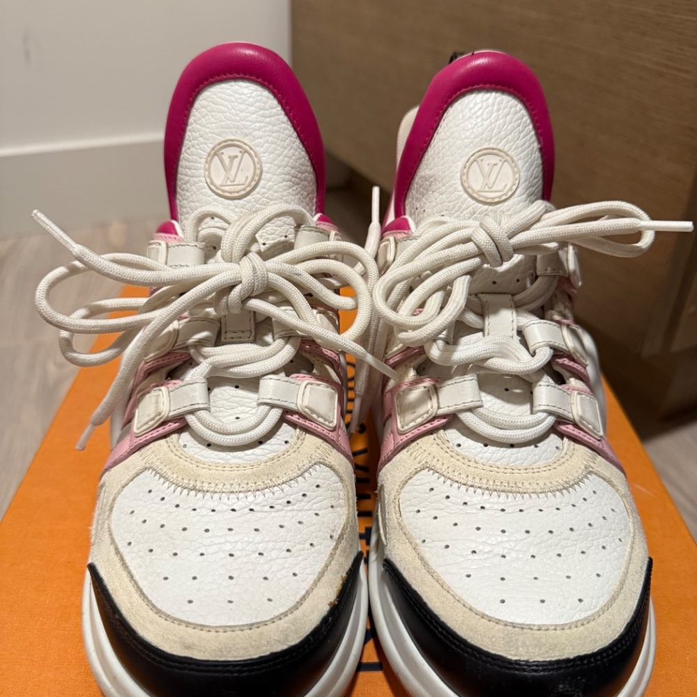 Louis Vuitton Archlight Chunky Sneakers - Picture 2 of 3